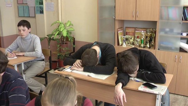 Спящий на уроке