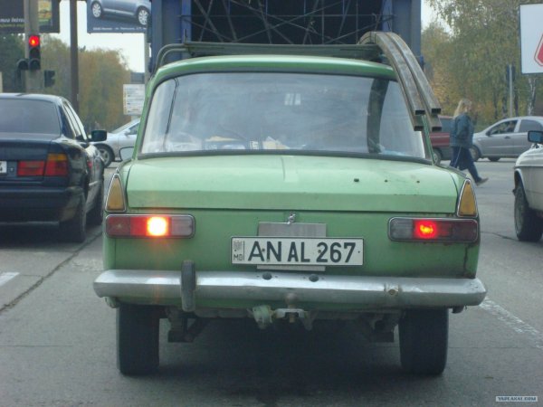 Смешние насерв на машине