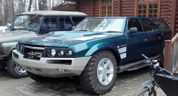 Джип Уран