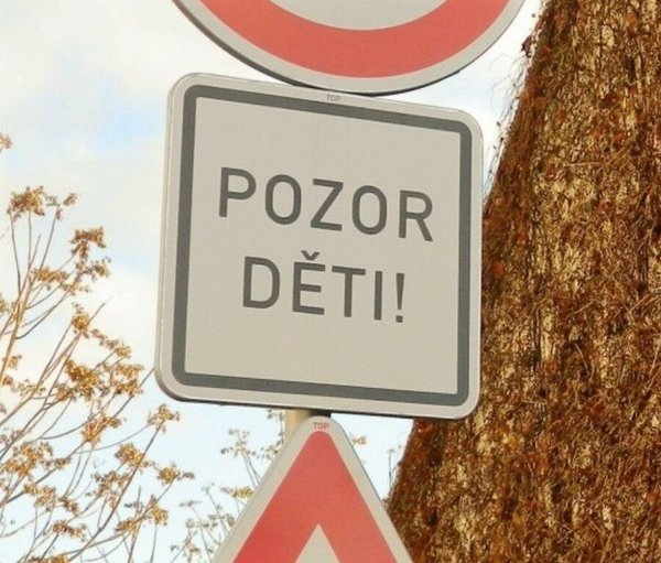 Pozor знак