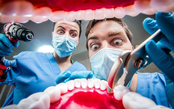 Хирург стоматолог