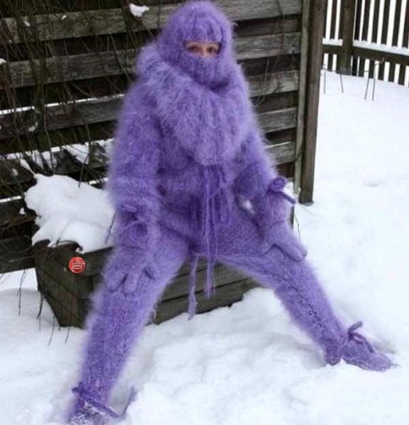 Смешные вязаные костюмы