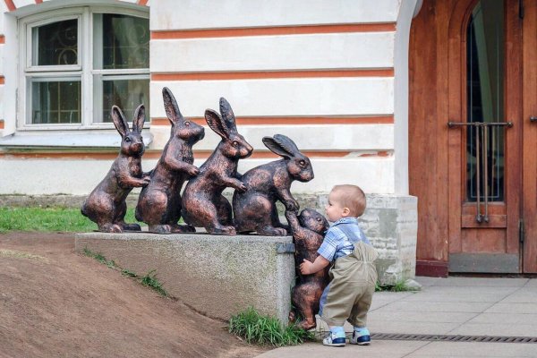 Смешные скульптуры для детей