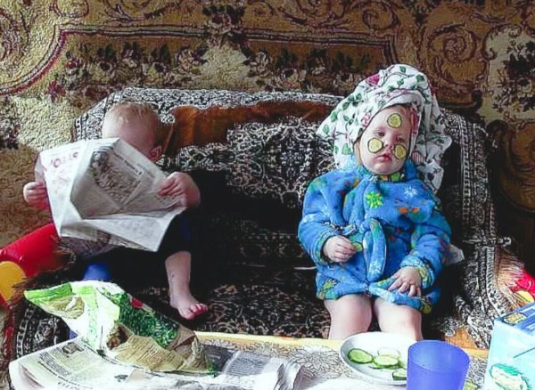 Дети у бабушки приколы
