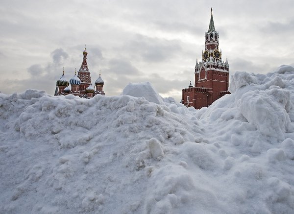 Кремль в снегу